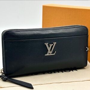 Louis Vuitton Black Leather Zip Wallet
